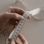 uvodni-fotka-na-ktere-je-meter-dlouzka-penisu-cesko-vs-evropa